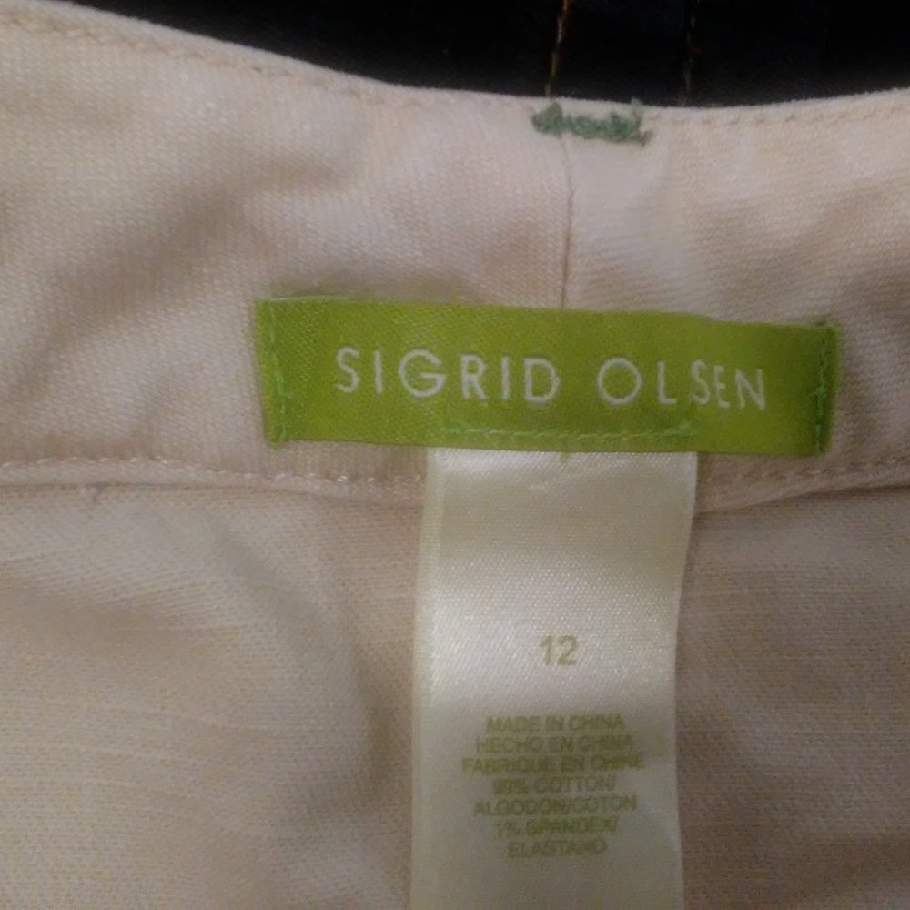 RESALE LOTS | 5 Assorted Pre-Loved Women Jeans - Picture 2 of 16